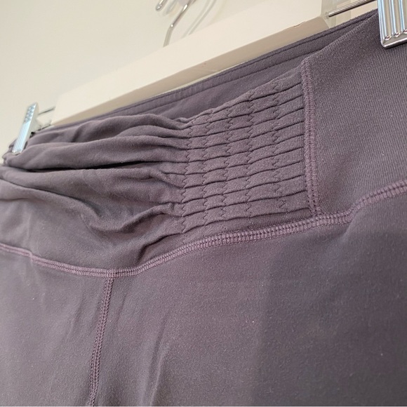 Lululemon grey low rise ruched leggings size 6 - Picture 4 of 11